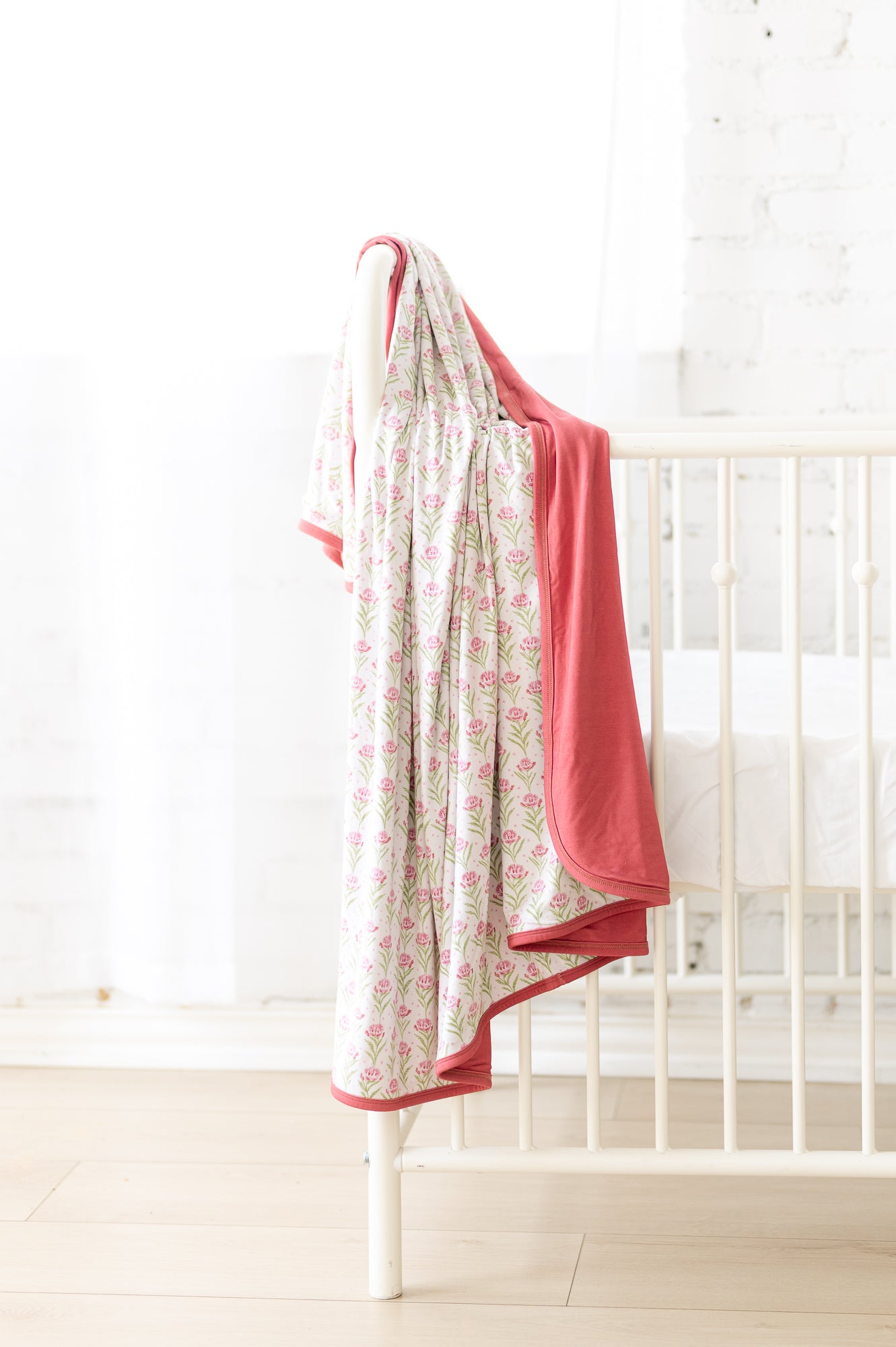 Blooms and Stars "Huggy Me" Blanket