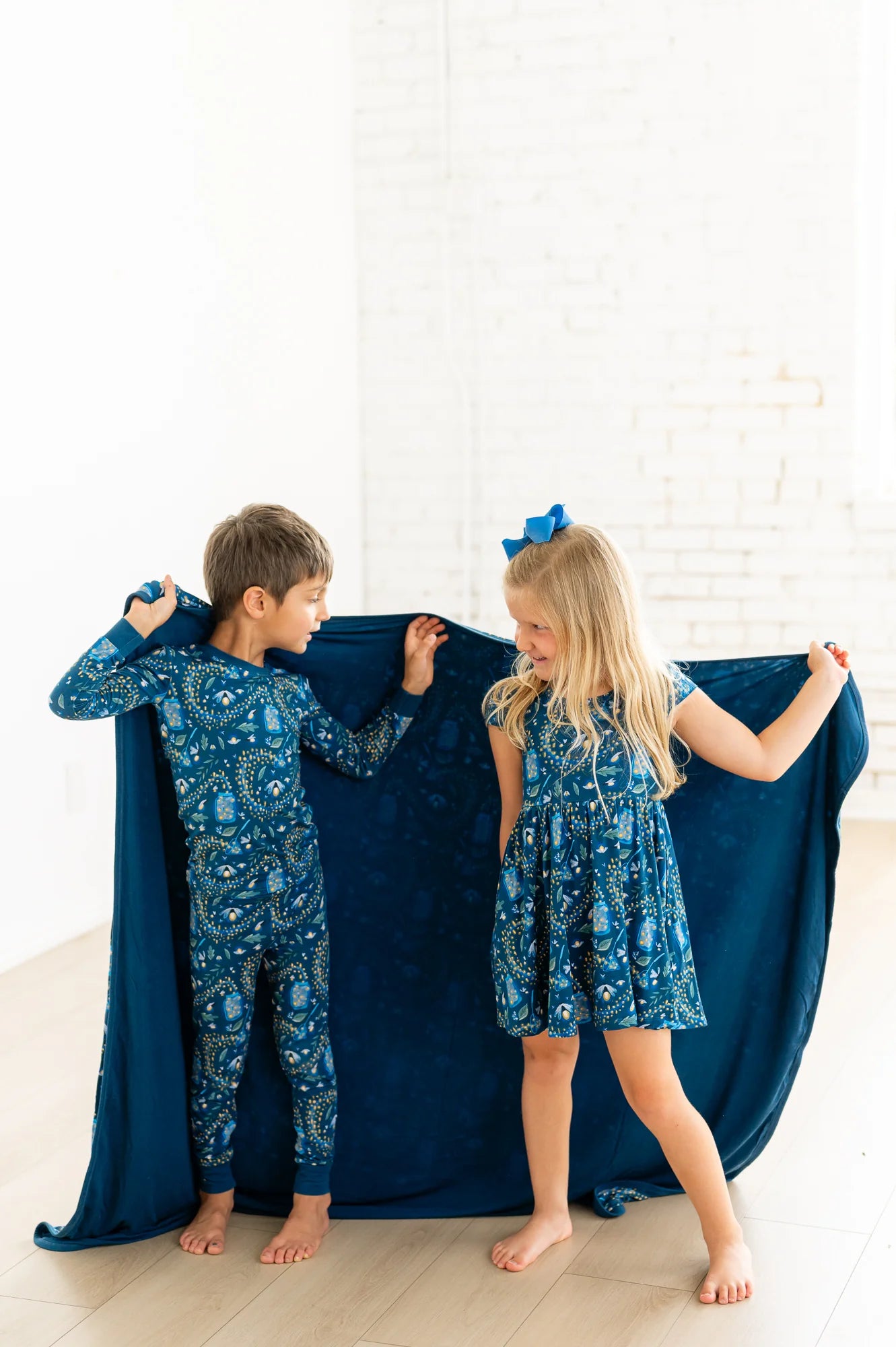 Catching Fireflies "Huggy Me" Blanket