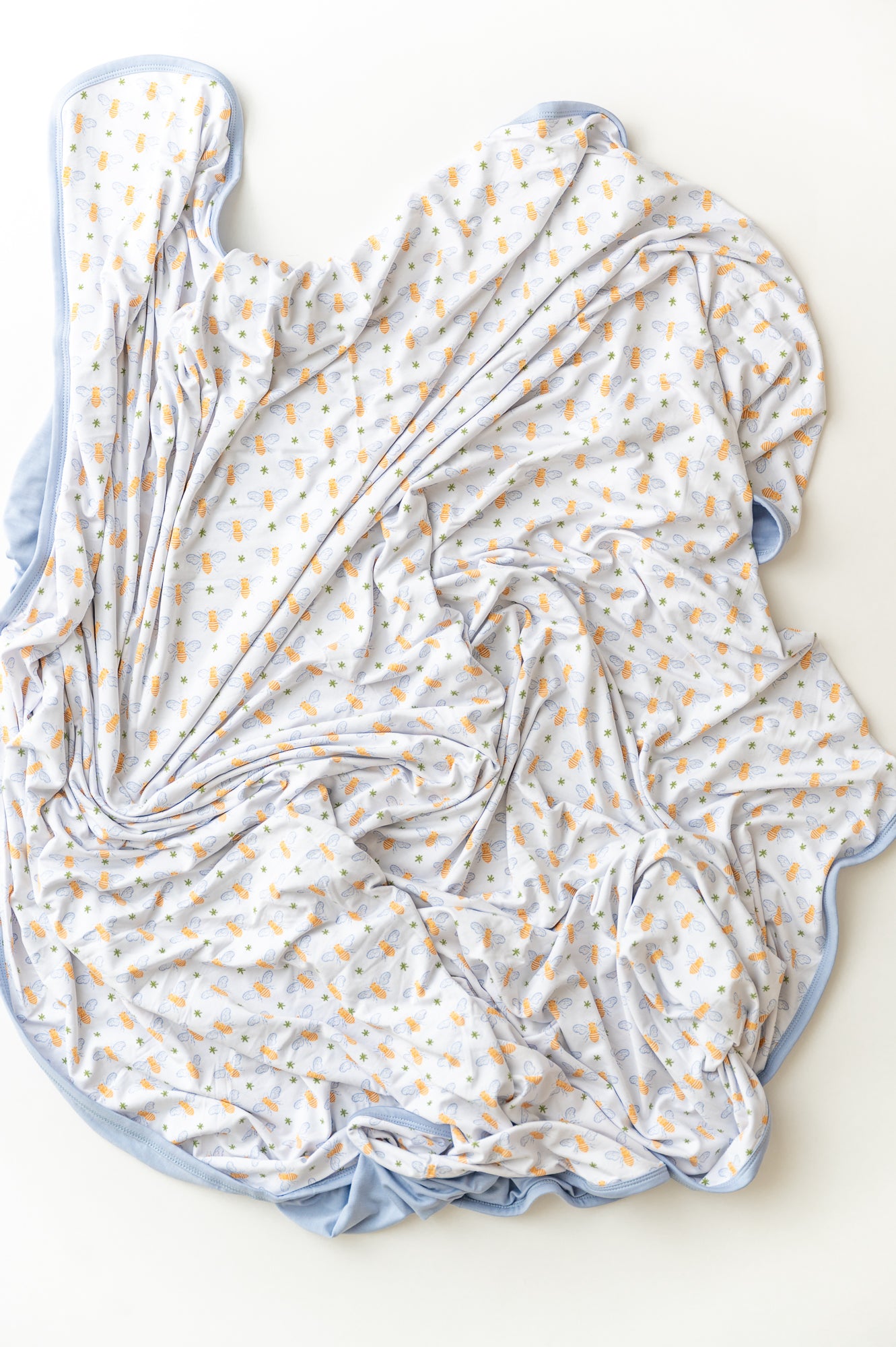 Buboodee Bumble "Huggy Me" Blanket