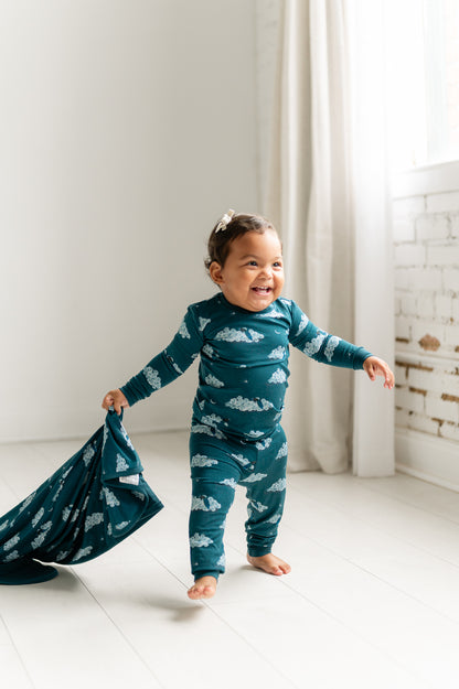Moonlight Majesty "Huggy Me" Blanket