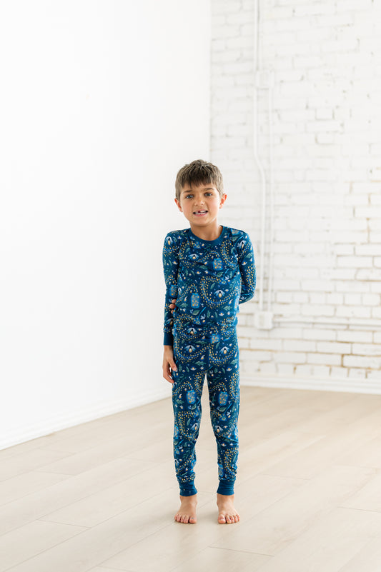 Catching Fireflies Long Sleeve Pajama Set