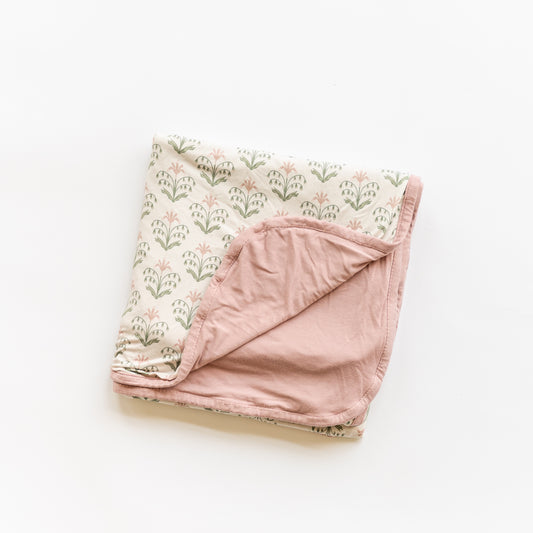 Whimsy Wilds "Huggy Me" Blanket